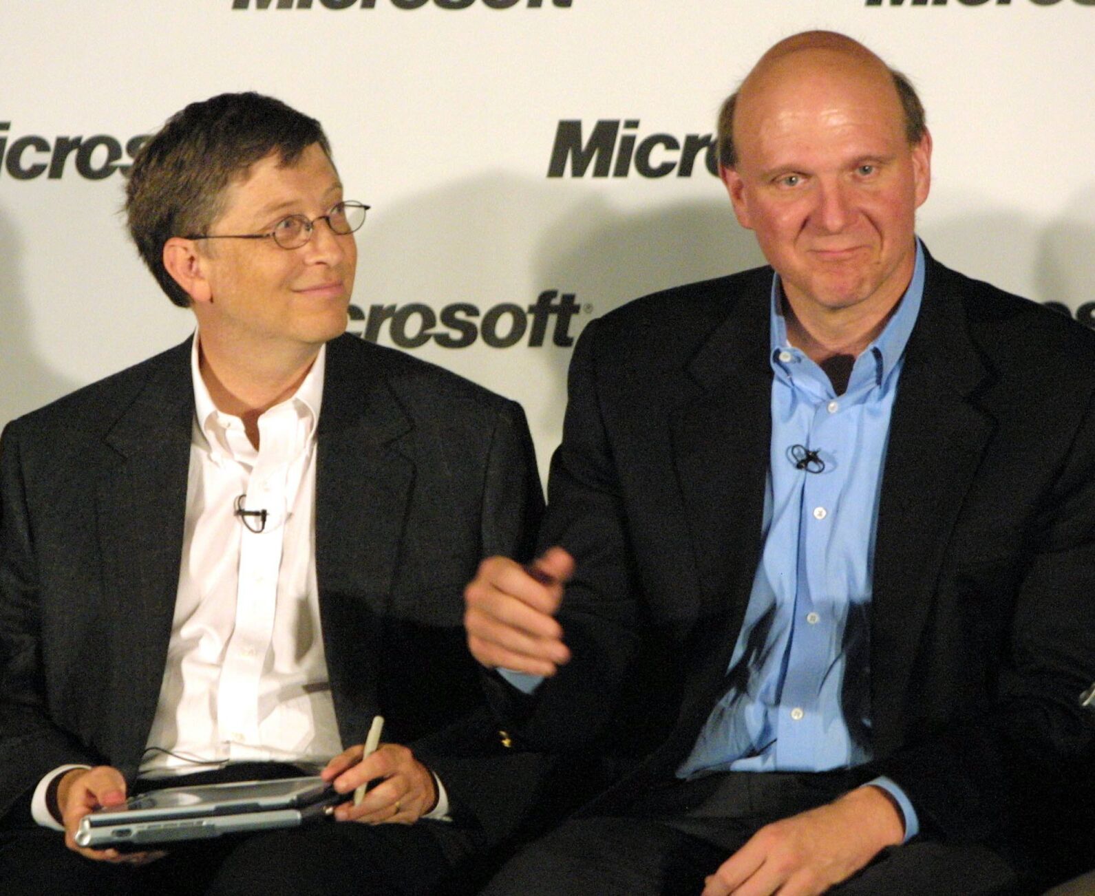 2000: Microsoft